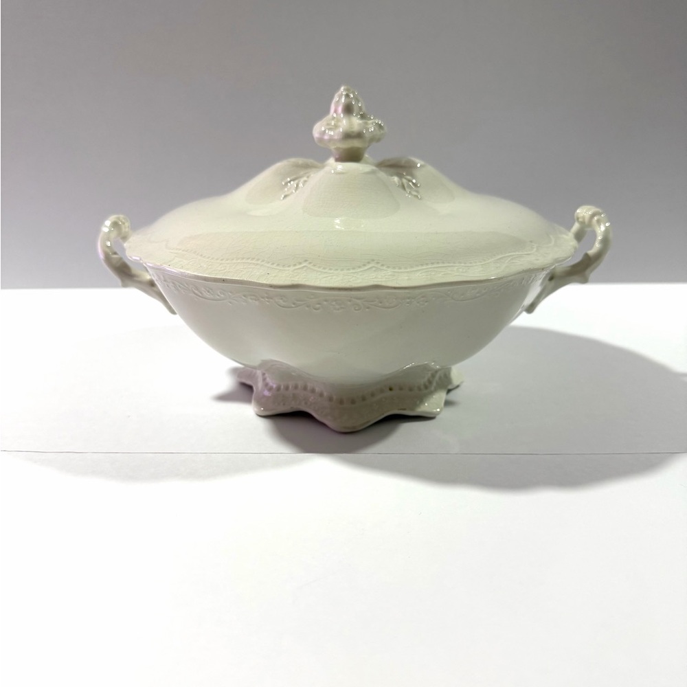 Ornate Cream Covered Porcelain Serving Tureen